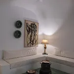 Hiraeth Santorini Guest house