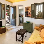 Hiraeth Santorini Gæstehus 4*
