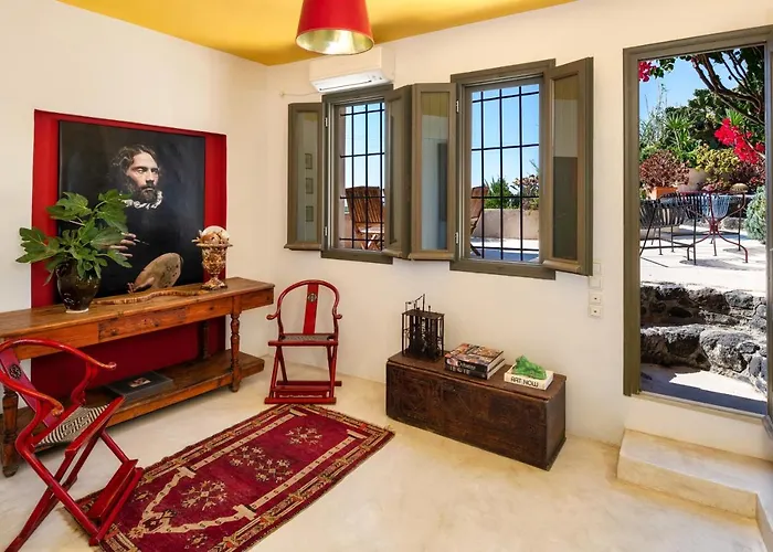 Гостевой дом Hiraeth Santorini 4*