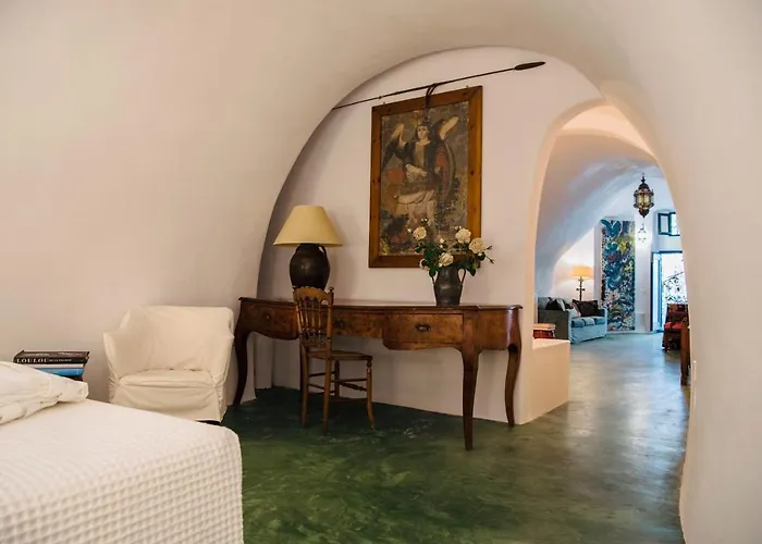 Hiraeth Santorini Гостевой дом Мегалохори