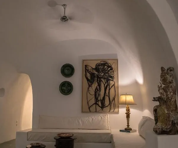 Hiraeth Santorini Гостевой дом