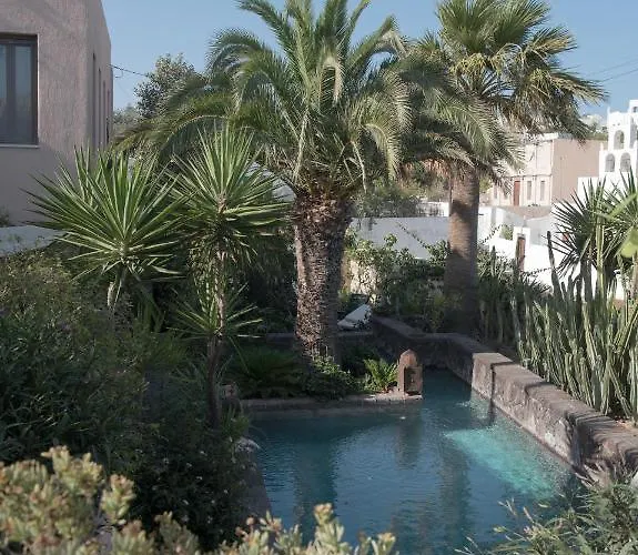 Hiraeth Santorini Мегалохори