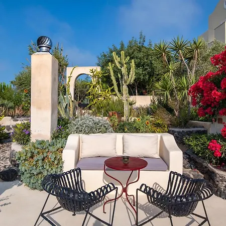 Hiraeth Santorini 메갈로호리