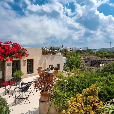 Hiraeth Santorini Мегалохори