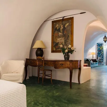 Hiraeth Santorini Vendégház Megalohóri