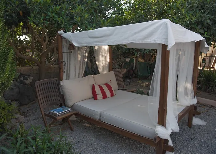 Hiraeth Santorini Gasthof 4*